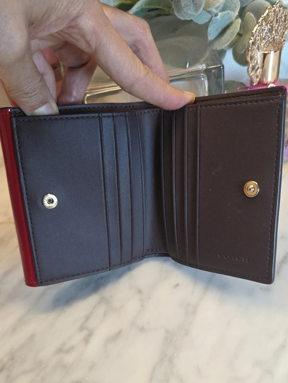 NWT Coach Patent Patent-Embossed Compact Wallet in Bright Red with Gold Hardware